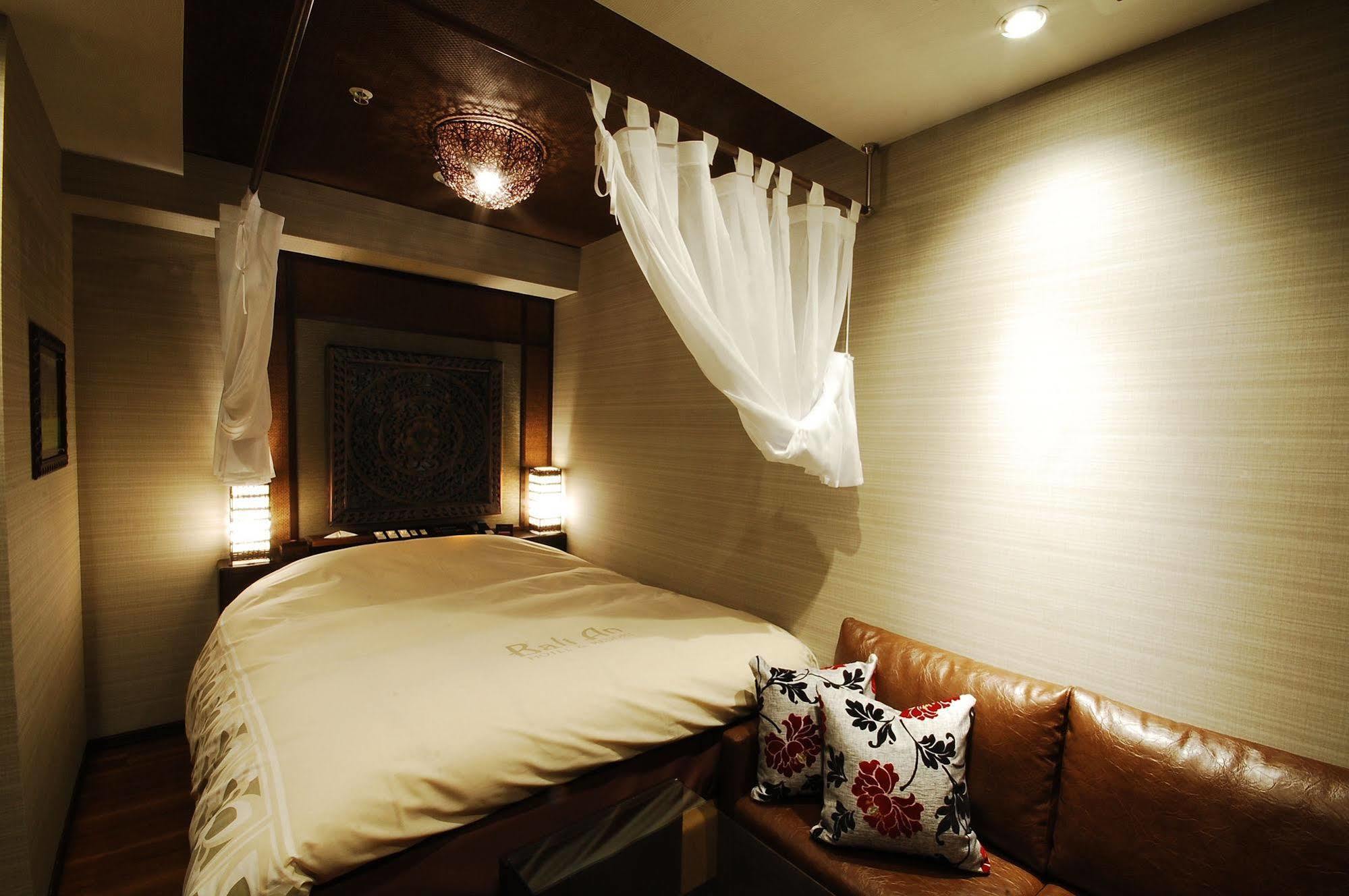 אוסקה Hotel Bali An Resort Shinsaibashi (Adults Only) מראה חיצוני תמונה